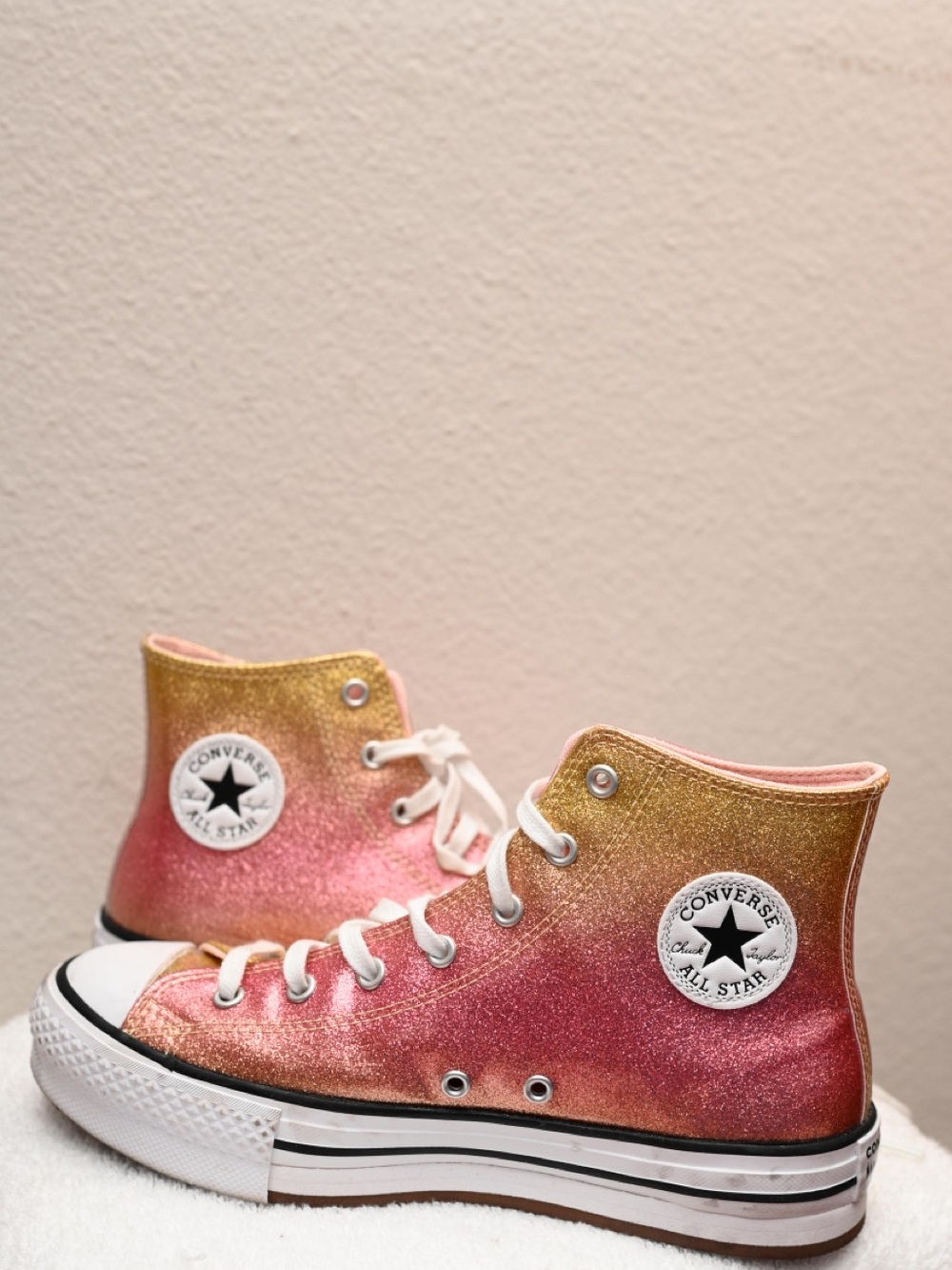 ✨ Sparkly Pink/Orange High Top Converse